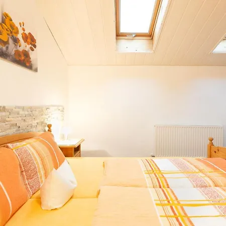 Haus Schoepf * نيوستيف ام ستوبيتا