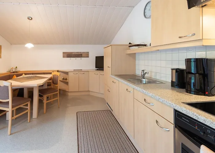 Haus Schoepf Нойштифт-им-Штубайталь